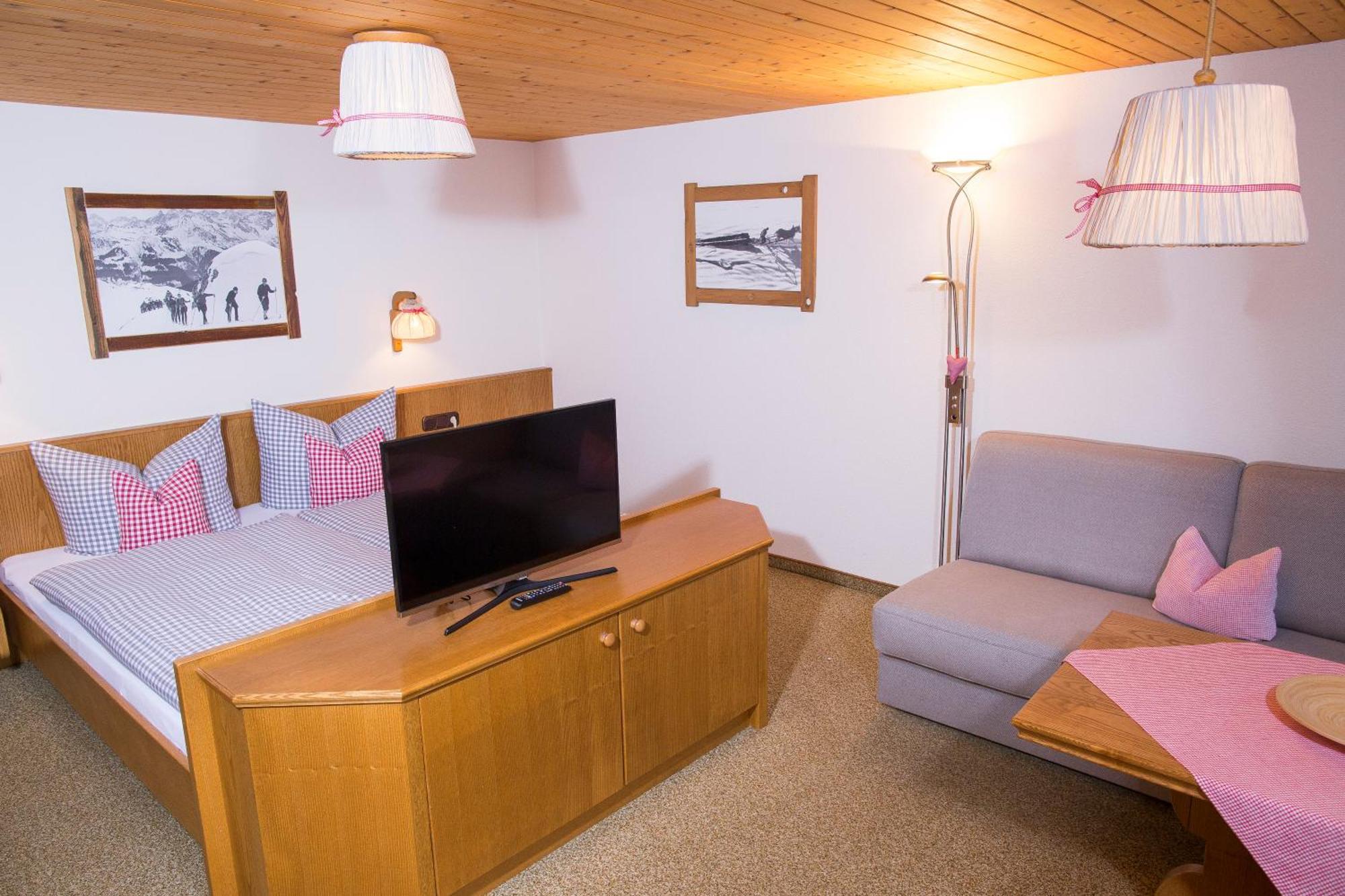 Gaestehaus Fritz Pensión Mittelberg