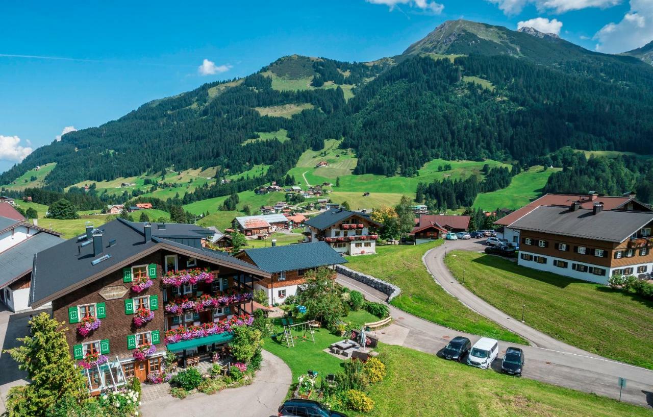 Gaestehaus Fritz Pensión Mittelberg